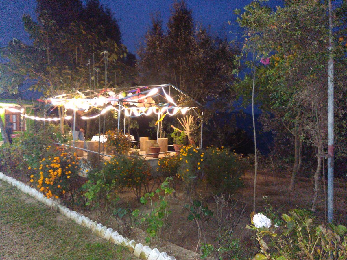 Maa Ananda Mayee Guest House Binsar Buitenkant foto