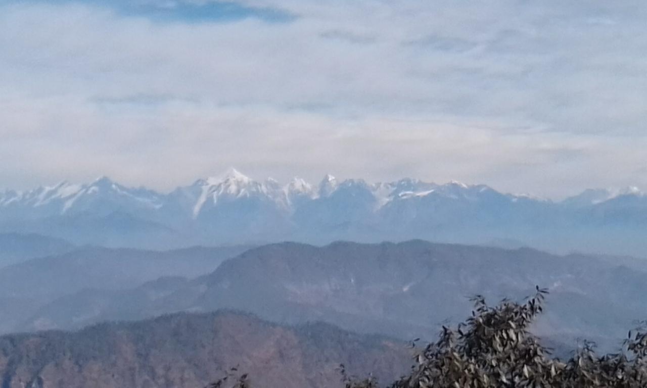 Maa Ananda Mayee Guest House Binsar Buitenkant foto